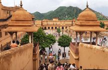 Private tour of Jaipur with Driver and Guide