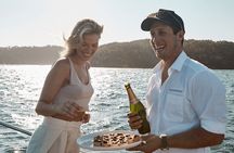 Classic Yacht Cruise Sydney Harbour