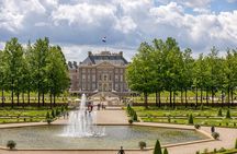 Full-Day Private Historic Royal Tour around Palaces and Castles