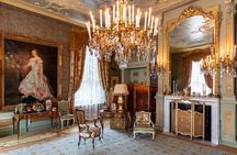 Full-Day Private Historic Royal Tour around Palaces and Castles