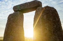 Stonehenge, Bath and Windsor Private Car Tour from London