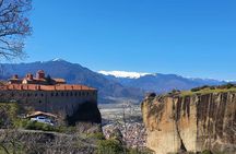 Delphi, Meteora and Thermopylae 2-Day Private Tour from Athens
