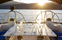 Santorini Private Daytime Sailing Tour with Meal, Drinks &Transfer included