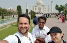 Taj Mahal & Agra Fort Sunrise Tour from Delhi with 5* Breakfast