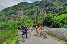 Full-Day Tour : Hoa Lu, Tam Coc Boat Ride, Mua Cave & Buffet