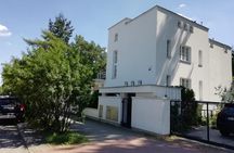 Walking Tour Through Hidden Gems of Warsaw with Hotel Pickup