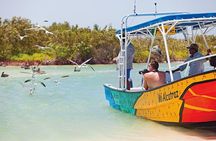 Relaxing private boat tour to Cabo Catoche with fishing 