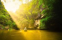 Ninh Binh Private Day Tour: Mua Cave, Tam Coc, Hoa Lu All Include