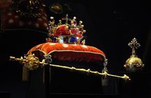 Prague Castle and St. Vitus Cathedral Private Walking Tour 