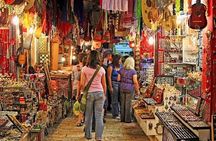 Private Delhi Shopping Tour with Female Guide