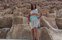 Tour With female Guide To Giza Pyramids, Sphinx, Camal Ride