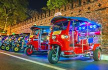 Half-Day Private Night Tour by Tuk Tuk in Chiang Mai City 