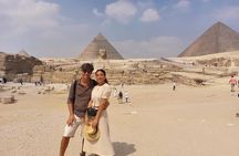 8-hours private tour Giza pyramids, lunch, camel ride and Egyptian museum