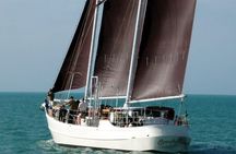 2-Hour Sunset Sailing With Wine In Stock Island