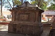 The authentic tour of the day of the dead in San Miguel d Allende