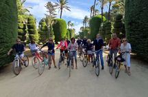 A private stroll cycling around Cádiz + bike rental
