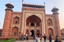 From Delhi: Taj Mahal & Agra Tour by Express Train All Inclusive
