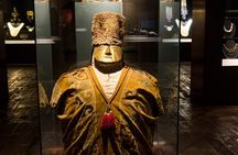 Lima City Walking Tour + Local Lunch + Larco Museum Tour