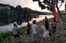 Florence Night Bike Tour with Wine and Aperitivo Picnic included