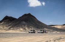 2-Day Black and White Deserts Tour w/ Desert Activities in Egypt