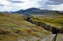 Stuðlagil Canyon & Highland Circle with a Local Guide