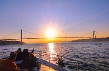 Sunset Cruise with Dinner in Bosphorus 
