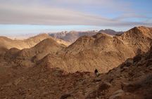 Hike to Jordan Highest Mountain, Umm Ad Dami with Meal and Stay