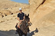 Private Indiana-Jones Archeological Trail Tour
