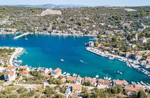 Speedboat Blue Lagoon & 3 Islands tour from Trogir