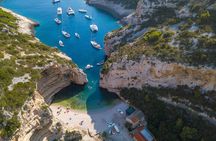 Blue Cave and Town Hvar with 5 Island Boat Tour 