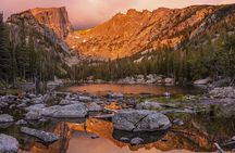 Sunrise photo hike to Dream and Emerald Lakes