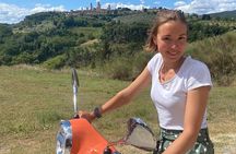 From San Gimignano: Tuscany Vespa Tour, Lunch & Wine Tasting