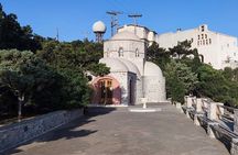 Santorini Highlights & Hidden Gems – Private Family-Friendly Tour