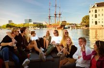 Amsterdam Private Boat Tour with Unlimited Drinks 