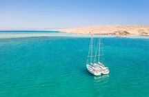 Full Day Snorkeling and Water Sports Tour in Hurghada