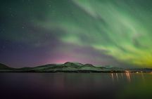 Private Northern Lights Tour - Champagne & Chocolates Aurora Hunt