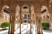 Alhambra Guided Tour & Albaicin Tour from Seville