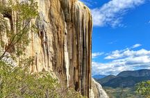 Private Tour: Monte Albán, Hierve el Agua, Teotitlán and Mezcal