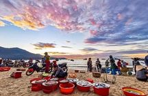 Da Nang Fully Local Experience with Friendly Females Riders