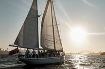 Private Luxury Cruise on Sydney Harbour on Classic Yacht 