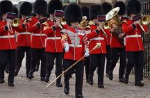 Private Changing the Guard EXTRA!