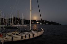 5.5 Hours Sailing Trip to Mykonos South Beaches with Lunch 