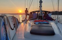5.5 Hours Sailing Trip to Mykonos South Beaches with Lunch 