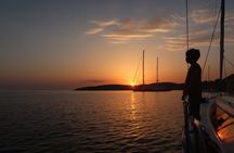From Heraklion: Small group 6h Sunset Sailing trip to Dia Island