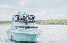 4 hours snorkel & beach tour - Private Yacht 47 ft