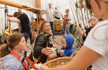 Bay of Islands Tall Ship Sailing on R. Tucker Thompson Including BBQ Lunch