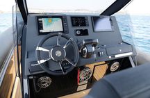 Santorini Caldera: Private Cruise with Speed Boat & Open Bar