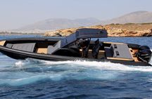 Santorini Caldera: Private Cruise with Speed Boat & Open Bar