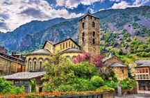 Private Romantic Walking Tour in Andorra la Vella