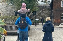 Tower of London Private Guided Tour for Kids and Families 